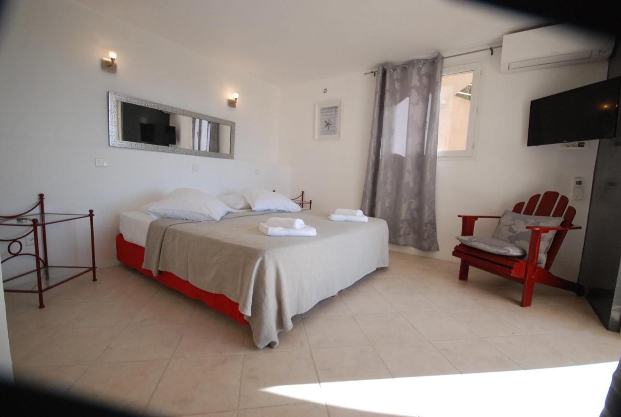Bed and Breakfast Aloasis Grimaud Exterior foto
