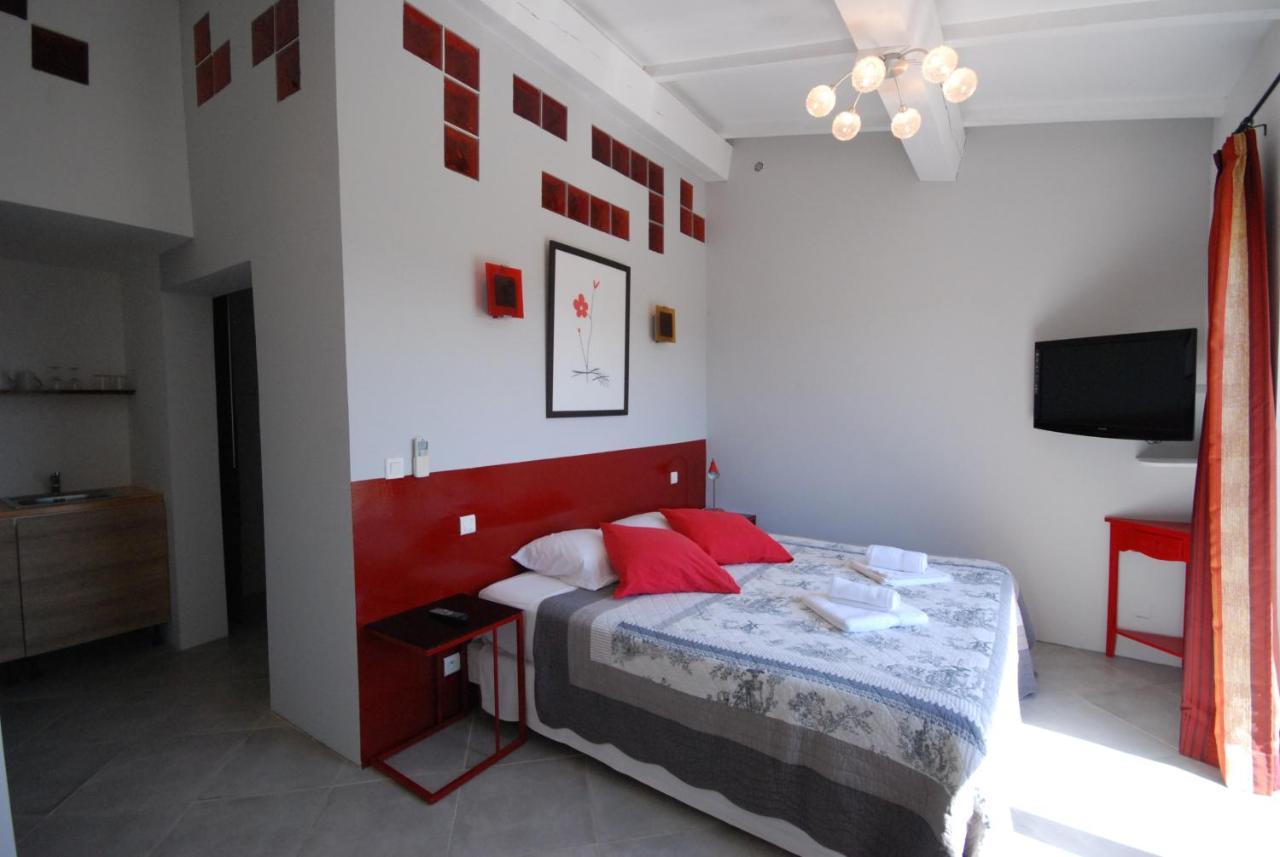 Bed and Breakfast Aloasis Grimaud Exterior foto