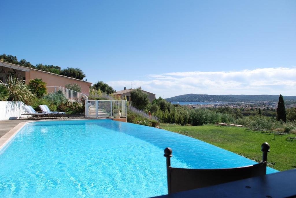 Bed and Breakfast Aloasis Grimaud Exterior foto