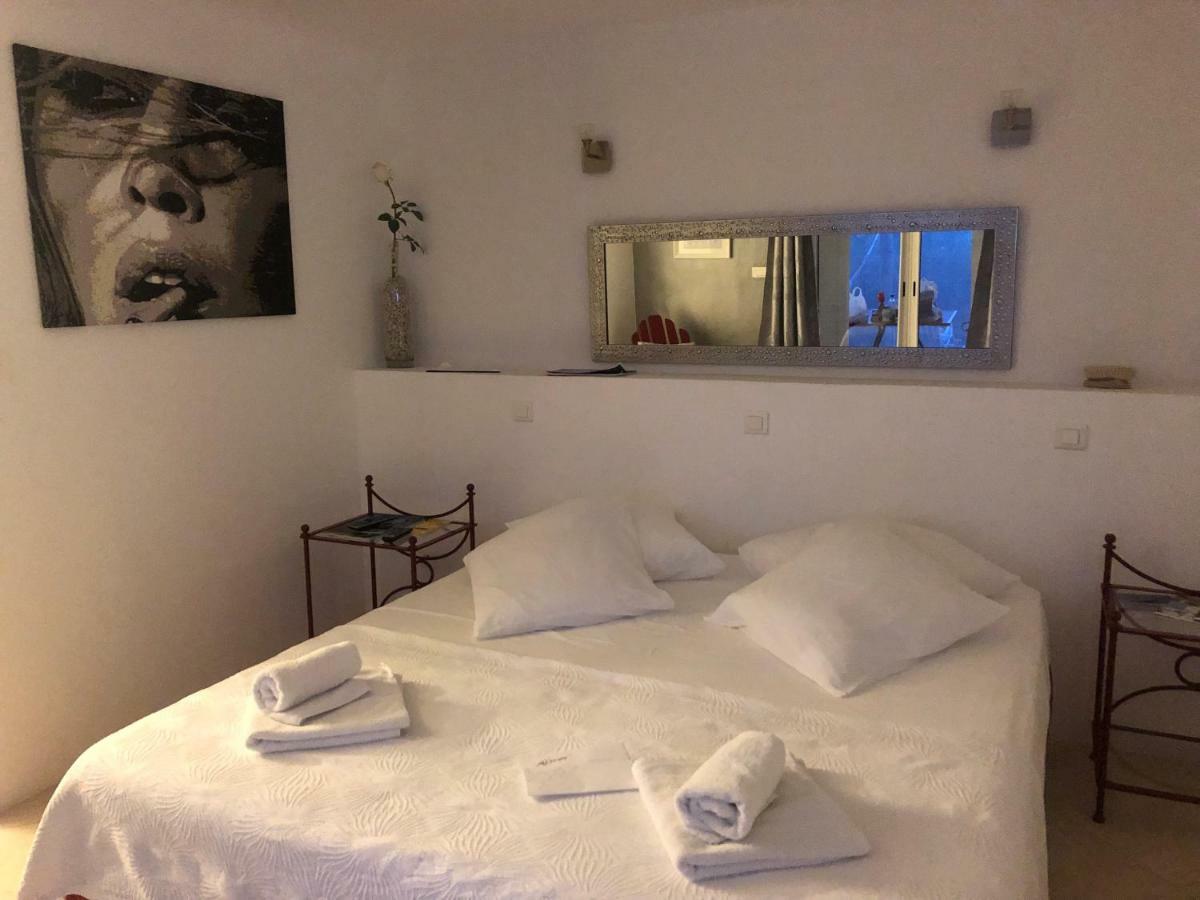 Bed and Breakfast Aloasis Grimaud Exterior foto
