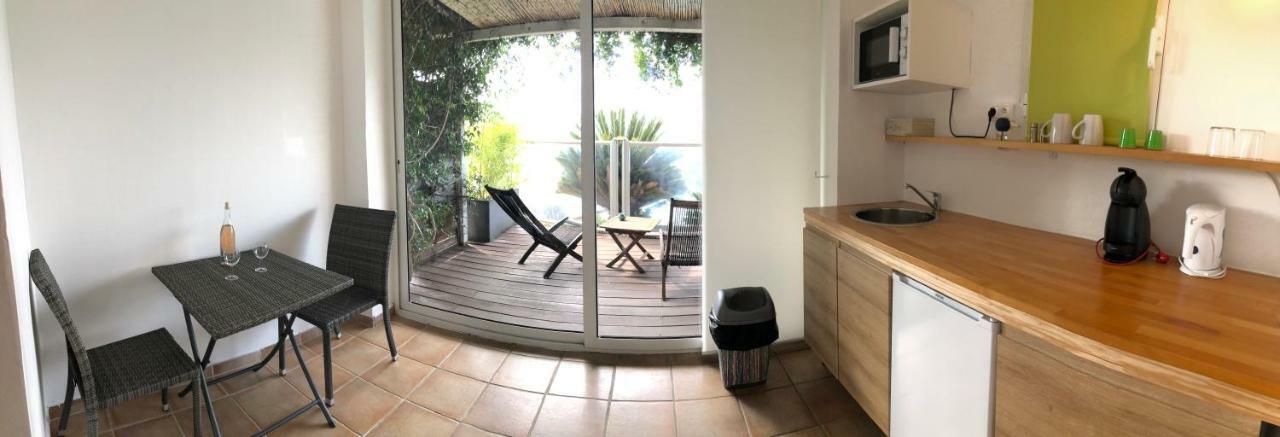 Bed and Breakfast Aloasis Grimaud Exterior foto